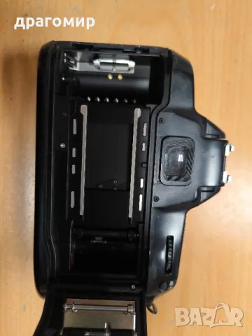 NIKON F70, снимка 6 - Фотоапарати - 48207509