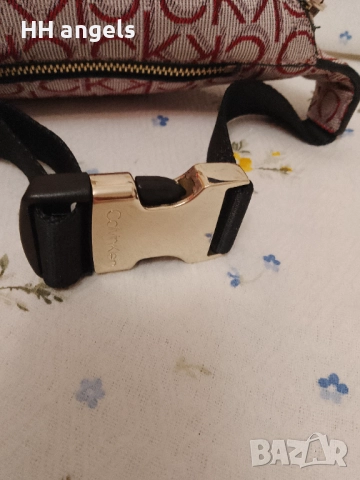 Calvin Klein чанта за кръст, снимка 4 - Чанти - 52682780