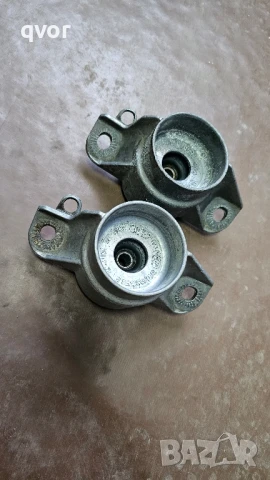 Тампони макферсон задни за Audi A4 B8 , снимка 3 - Части - 51065147