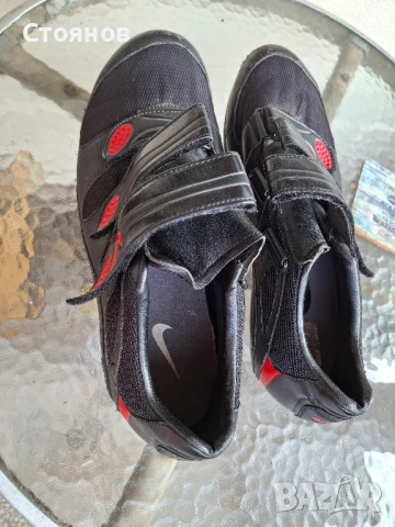 Обувки за шосейно колоездене Nike Ventoux 45 номер, с парчета, снимка 3 - Части за велосипеди - 50572721