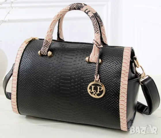 Дамска чанта с декорация от бяла змийска кожа, снимка 3 - Чанти - 48086115