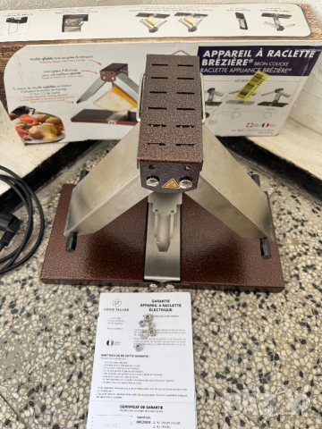 Традиционен Раклет за Сирене LOUIS TELLIER Brézière BREZ01, Регулируеми Нагреватели, Френско!, снимка 4 - Скари - 52734421