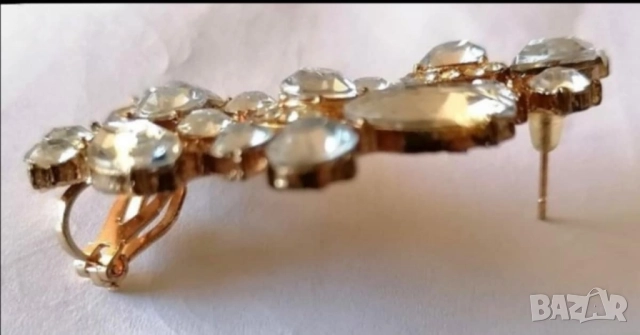 Шикозна обеца за дясно ухо от 9к попълнено злато с австрийски кристали 15 лв., снимка 6 - Обеци - 51778091