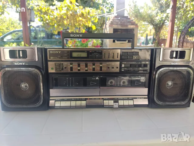 радио касетофон SONY CFS-W500L, снимка 3 - Радиокасетофони, транзистори - 56154366