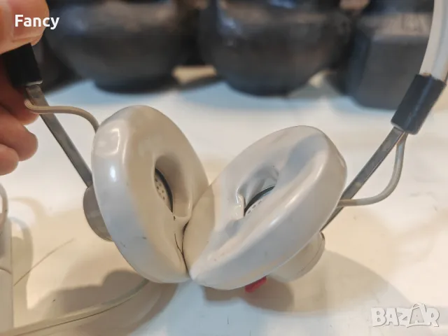 Стари аудио слушалки Grundig 211, снимка 3 - Антикварни и старинни предмети - 48604911