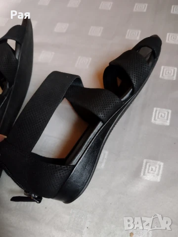 Дамски сандали Ecco, снимка 2 - Сандали - 50672008