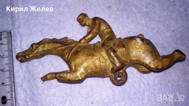 МНОГО СТАРА ЧУГУНЕНА БРОНЗИРАНА ФИГУРА на КОННИК ЖОКЕЙ ХУДОЖЕСТВЕНА МАЙСТОРСКА РЯДКА ИЗРАБОТКА 34157