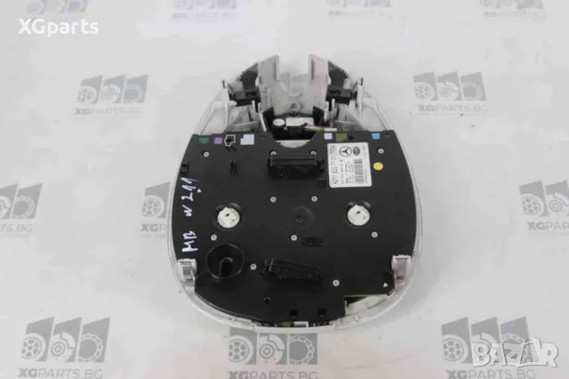 Плафон за Mercedes E-class W211 (1995-2003) A2118207101, снимка 2 - Части - 48680293