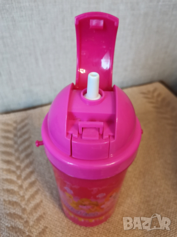 Пластмасова детска чаша със сламка на Winx, снимка 3 - Прибори, съдове, шишета и биберони - 44572499