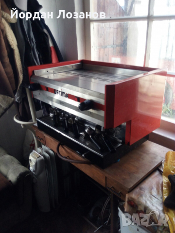 Професионална кафемашина италианска, снимка 3 - Кафе машини - 36335791