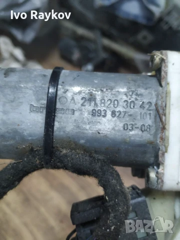 Стъклоповдигач Mercedes E-Class W211 Преден Десен , A2118203042, снимка 7 - Части - 51007351