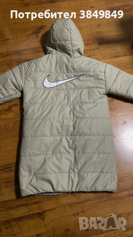 Nike M/L якета, снимка 2 - Якета - 53296131