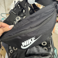 Чанта за кръст Nike , снимка 3 - Чанти - 44835673
