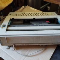 Електрическа пишеща машина Abra electronics ag D5064 за ремонт, снимка 4 - Антикварни и старинни предмети - 42269921