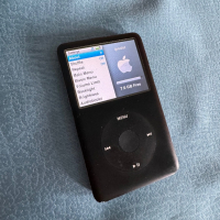 Айпод Apple iPod Classic 6th Generation Black A1238 80GB EMC 2173, снимка 6 - iPod - 44682355