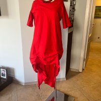 Червена ефектна рокля р-р Л , снимка 1 - Рокли - 41328486
