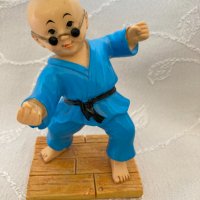 Китайска фигура / статуетка на монах от Шаолин в кунг фу поза, талисман, Kung fu Shaolin boy monk, снимка 1 - Статуетки - 39311220