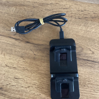 Зарядна докинг станция за два джойстика PS4, снимка 1 - Игри за PlayStation - 44712562