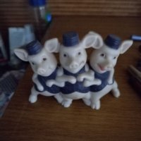 Трите прасенца, на батерия и пеят, снимка 1 - Други - 39608566