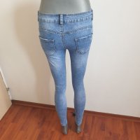 Дамски дънки и три модела панталон , снимка 5 - Панталони - 40887099