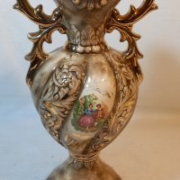 Италианска порцеланова ваза, снимка 1 - Вази - 41424899
