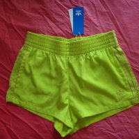 Adidas нови, оригинални, къси, спортни панталони Адидас в жълто-зелен неонов цвят, снимка 6 - Къси панталони и бермуди - 41331667