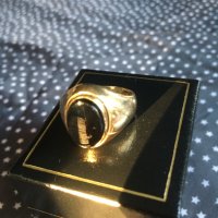 Златен Пръстен с камък Оникс, снимка 2 - Пръстени - 40956059