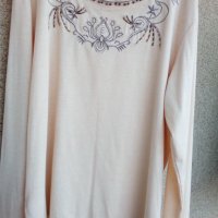 Красиви и стилни дамски блузи , снимка 8 - Блузи с дълъг ръкав и пуловери - 32568542