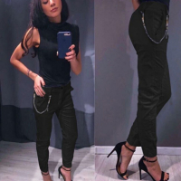 Нов черен панталон със синджир, снимка 1 - Панталони - 36350369