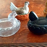Стъклени и керамични мини кокошки, снимка 3 - Антикварни и старинни предмети - 35696403