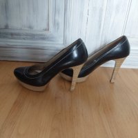 Обувки на висок ток, снимка 1 - Дамски обувки на ток - 44343995