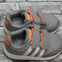 Детски маратонки Adidas, снимка 3 - Детски маратонки - 39720095