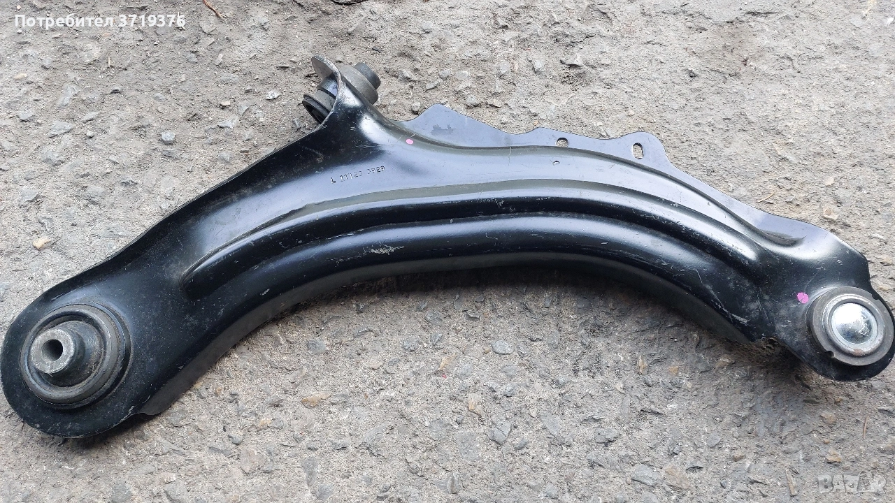 Нов десен носач за Рено / Renault , снимка 1