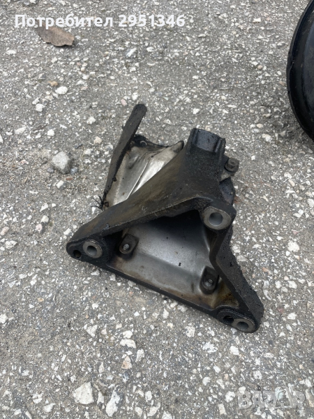 лапа за двигател audi a4 b5, снимка 1