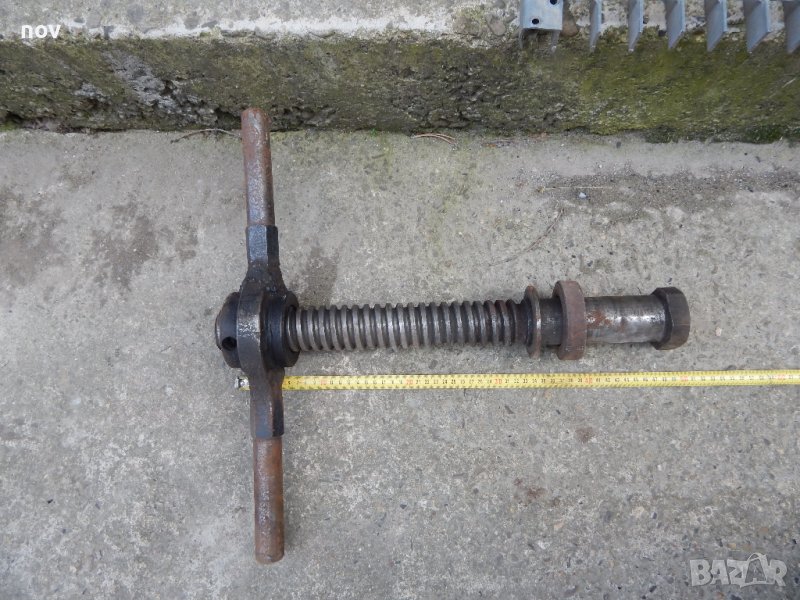Винт за преса, снимка 1