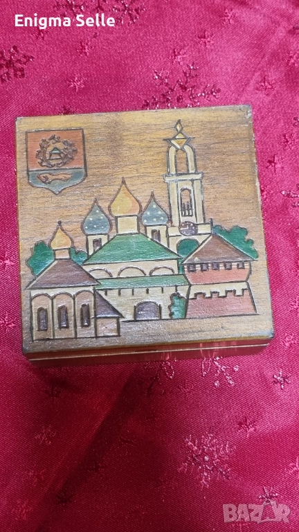 Руска дървена резбована кутия за дрънкулки „Берьозка“, ръчно рисувана, снимка 1