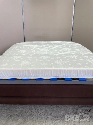 Прав разтегателен диван с опция сън в много добро състояние , снимка 7 - Дивани и мека мебел - 51838523