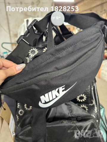 Чанта за кръст Nike , снимка 3 - Чанти - 44835673