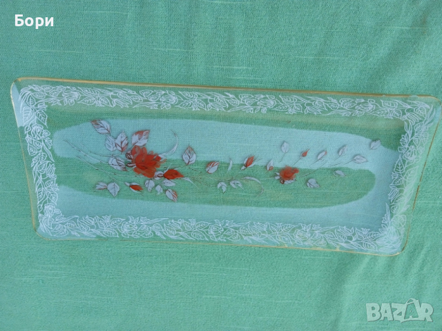 Стара стъклена чиния/плато, снимка 2 - Чинии - 36242463