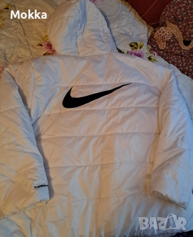 Снежно бяло яке Nike 2 XL, снимка 8 - Якета - 52056644