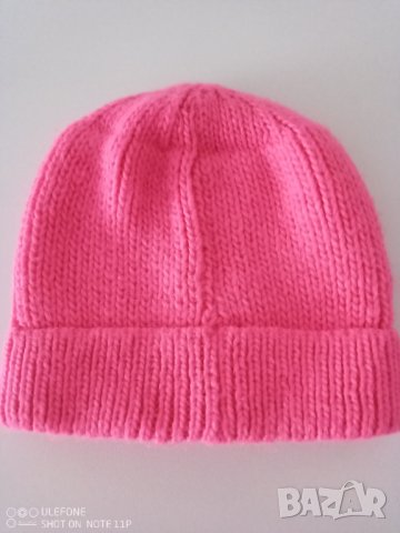 Ръчно плетена мека топла плетена дамска шапка, снимка 3 - Шапки - 39553153