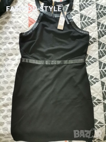 Малка черна рокля, снимка 2 - Рокли - 36111302