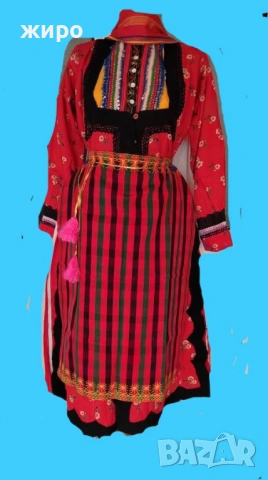 Родопска носия. Автентична дамска родопска носия.