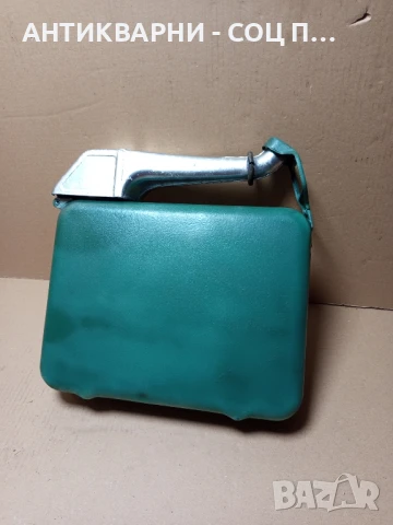 Стара Метална Немска Туба За Гориво 5лт., снимка 12 - Антикварни и старинни предмети - 51207472