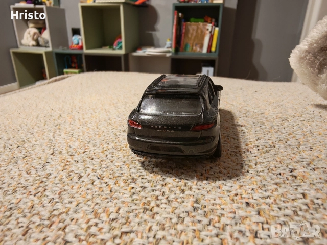 Porsche Macan Turbo, Черен welly, снимка 3 - Колекции - 52914518