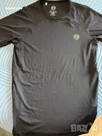 Under Armour тениски М размер, снимка 3 - Спортни дрехи, екипи - 53785036