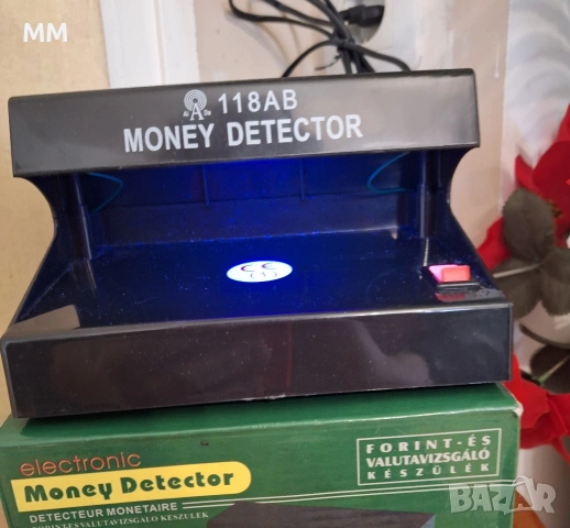 Мини детектор, проверка банкноти, документи, снимка 3 - Друга електроника - 53086997