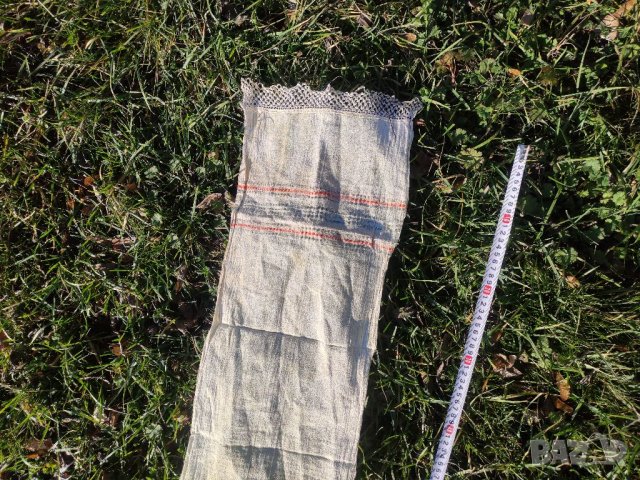 Продавам  стара кърпа с дантела, снимка 5 - Антикварни и старинни предмети - 39116416