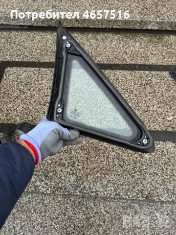 Предно малко триъгълно ляво стъкло за Фолксваген Тоуран Vw Touran само за 50лв., снимка 2 - Части - 52521424