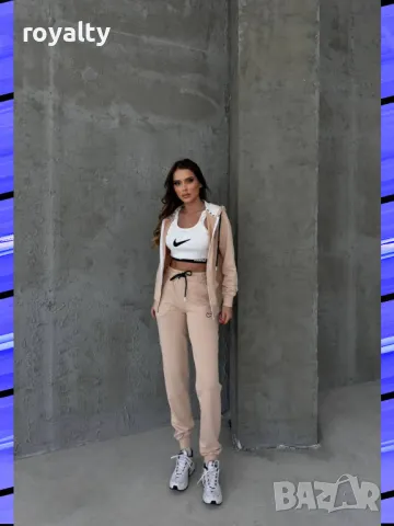 Nike дамски комплект от три части Различни цветове , снимка 8 - Комплекти - 49824468